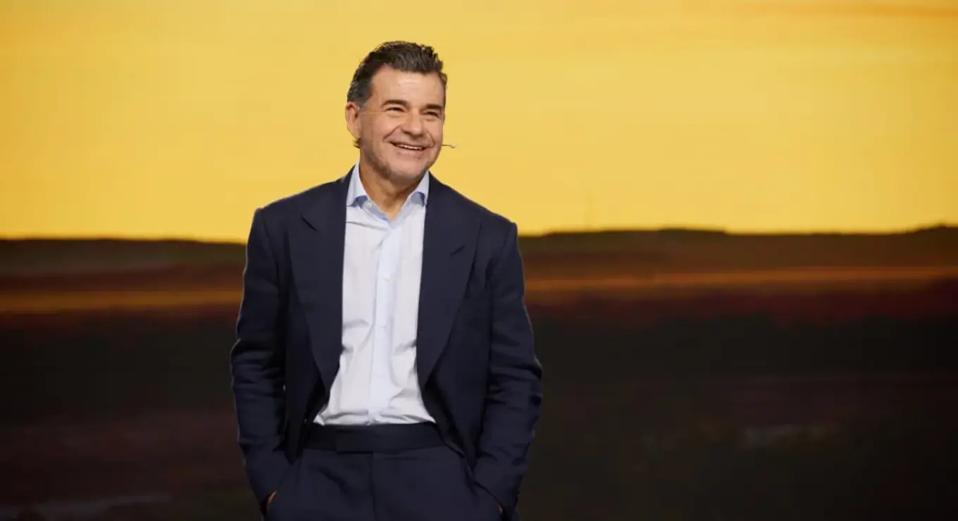 Miguel Galuccio dijo que tienen que agregar cinco plataformas cada año si quieren crecer a 1 millón de barriles diarios