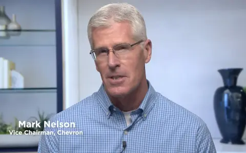 Mark Nelson, vicepresidente de Chevron, confía en escalar la producción en los próximos años