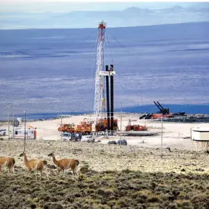 Tierra del Fuego: YPF oficializa cesión de áreas convencionales a Terra ignis