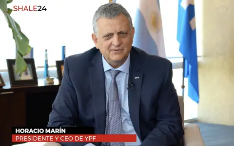 Horacio Marín, entrevistado por Shale24 en su despacho de la Torre YPF