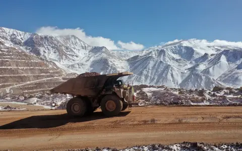 Las gobernadores buscan mayor autonomía para definir el "ambiente periglacial" en sus provincias.
