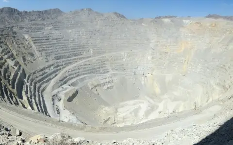 Panorámica del open pit de Alumbrera