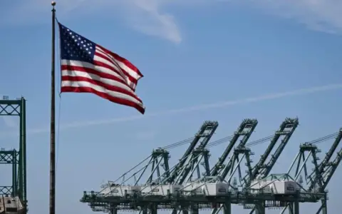 La actual administración estadounidense propone un giro estratégico hacia "dominancia energética" en el hemisferio occidental.