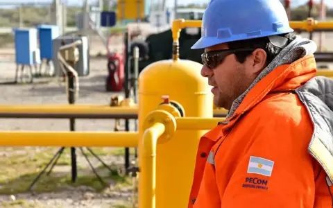 Este sistema permite inyectar gas a alta presión y optimizar el desempeño del Gas Lift en pozos horizontales, ofreciendo mayor eficiencia.