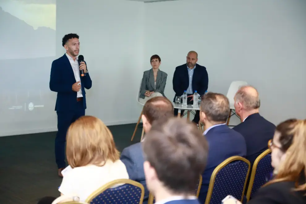 Lucas Erio, director de Hidrocarburos de Mendoza, en la sede del CFI en Buenos Aires, durante el roadshow.