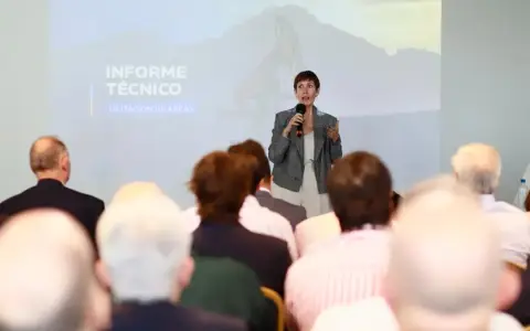 La ministra de Energía y Ambiente Jimena Latorre expuso las áreas de exploración y explotación de Mendoza en un roadshow organizado junto al CFI
