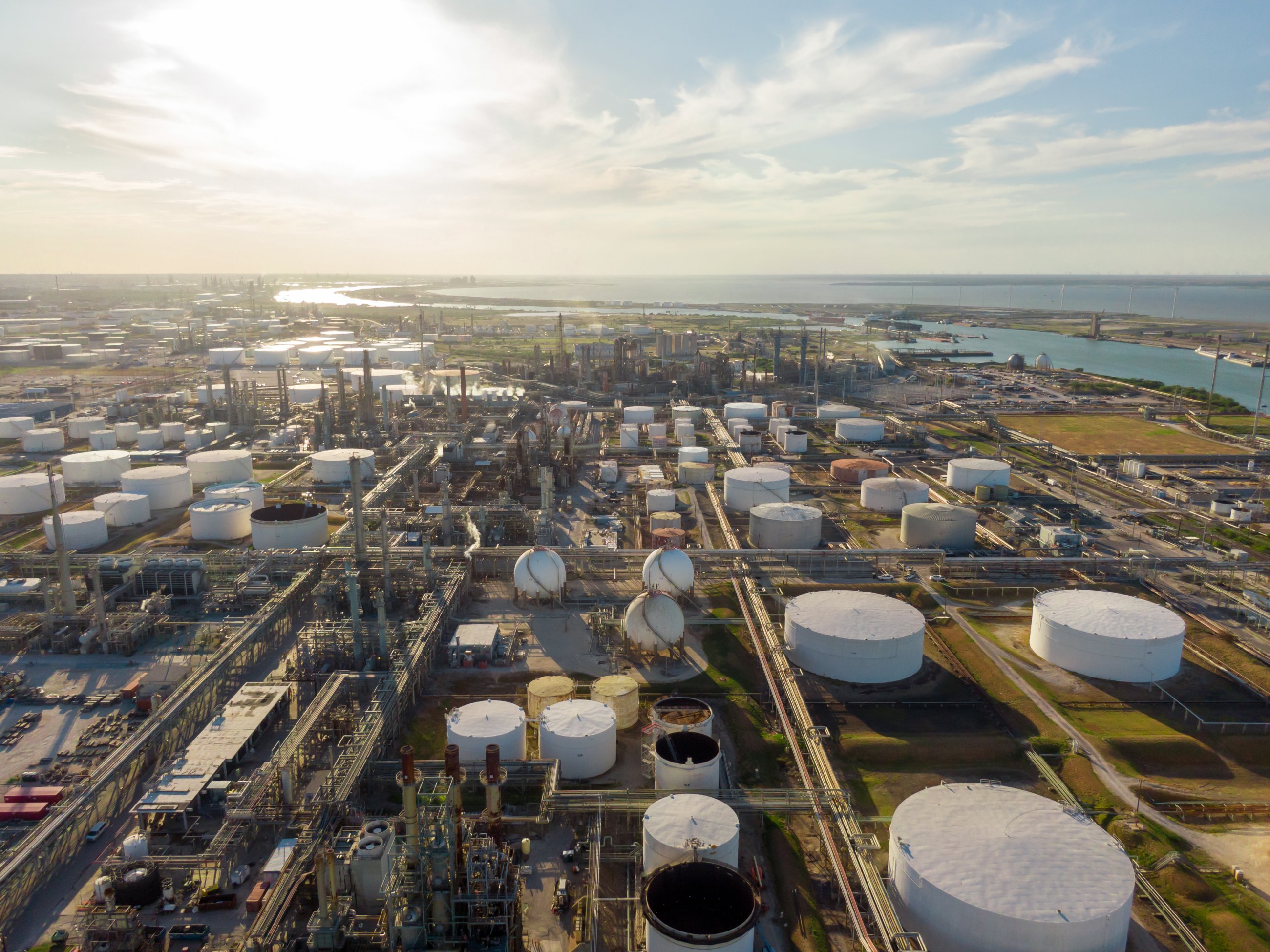 Citgo in the spotlight: the landmark U.S. refiner owned by PDVSA and ...