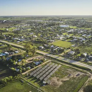 La Provincia de Buenos Aires habilitó la Generación Distribuida Comunitaria: qué impacto tendrá en countries y parques industriales