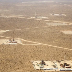 CRITERIA: pese a la apertura de Ormuz y la caída del Brent, las energéticas locales seguirán conservando atractivo a mediano plazo