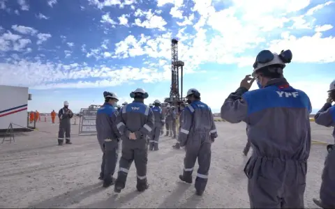 El bloque profundiza su estrategia para incrementar la producción de gas natural no convencional