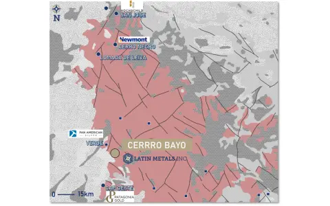 Cerro Bayo está ubicado en el Macizo del Deseado, en la Provincia de Santa Cruz, y rodeado de varios yacimientos de oro y plata