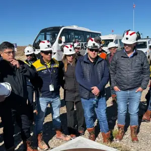 Newmont y Santa Cruz anuncian inversión estratégica para extender la vida útil de Cerro Negro 