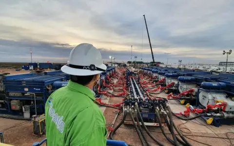 Tenaris tiene una división de fracking en Vaca Muerta y colabora con Tecpetrol, ambas empresas del Grupo Techint.