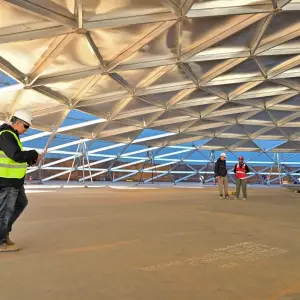 Cómo son los súper tanques de VMOS para almacenar el shale oil de exportación