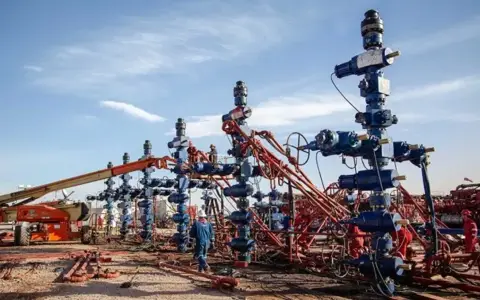 El fracking, junto a la perforación, es uno de los indicadores de actividad del shale argentino