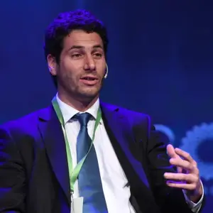 Entrevista a Daniel Dreizzen: Vaca Muerta ante el shock global de la guerra en Medio Oriente