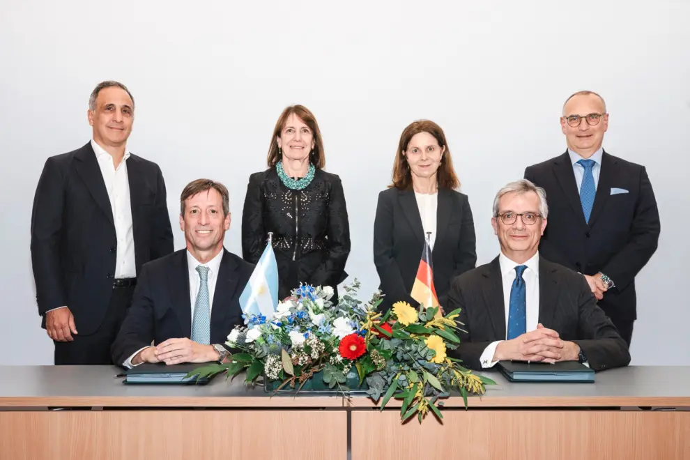 260304_sefe_sesa_photo_signing_ceremony_small_image_w1040_retina