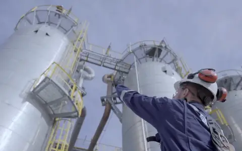 Compañía Mega es la mayor procesadora y exportadora de líquidos del gas natural del país.