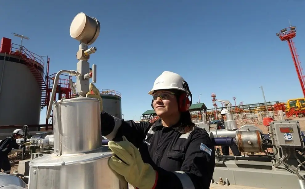 Las empresas están internalizando la agenda de género y convocan a cada vez más mujeres a la industria.