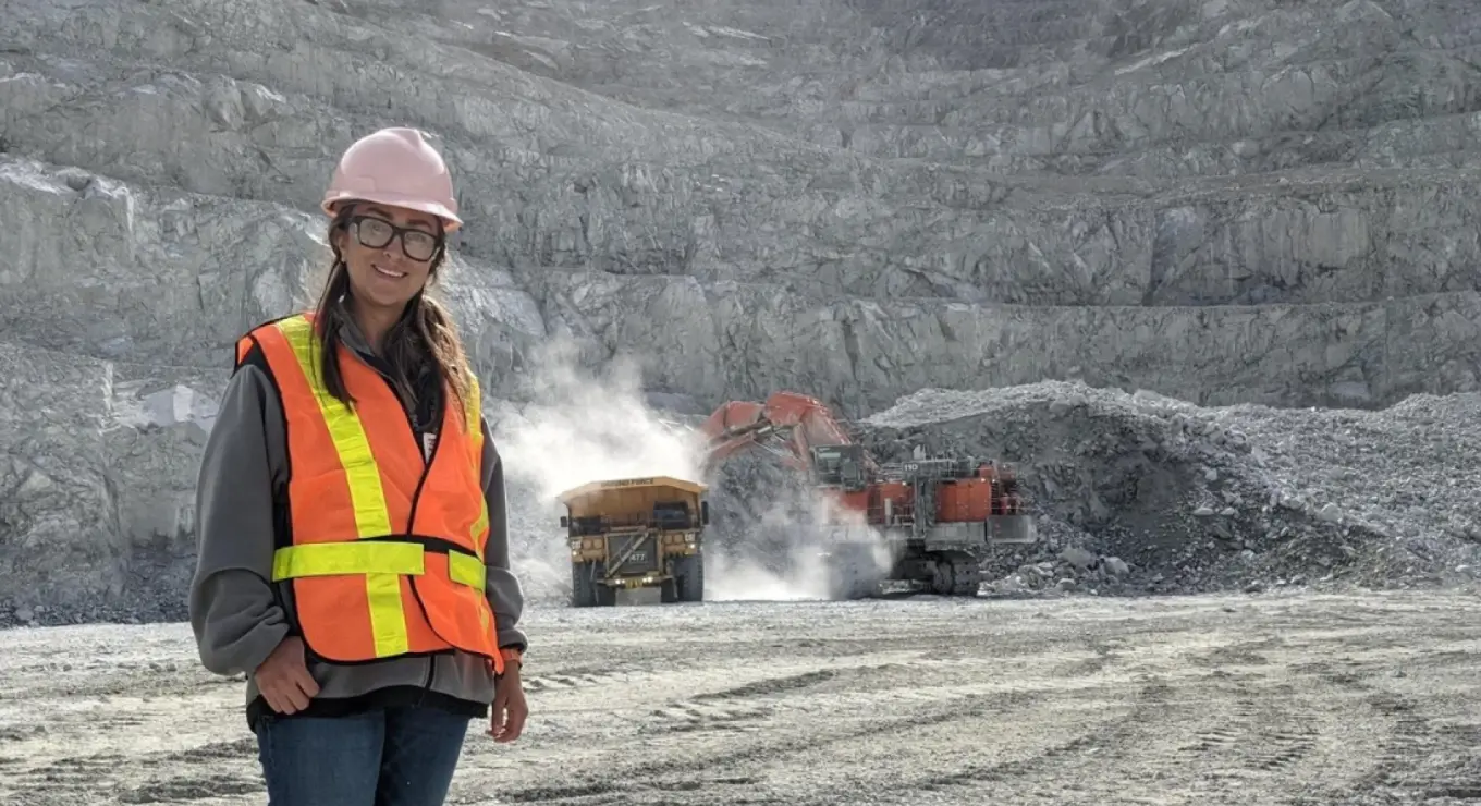 Ponerse de pie en este sector implica aceptar desafíos de gran escala: técnicos, productivos, humanos y también sociales