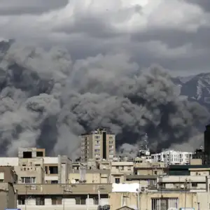 Guerra y volatilidad: el mercado arranca la semana con el barril por encima de u$s100 y el Golfo Pérsico al límite