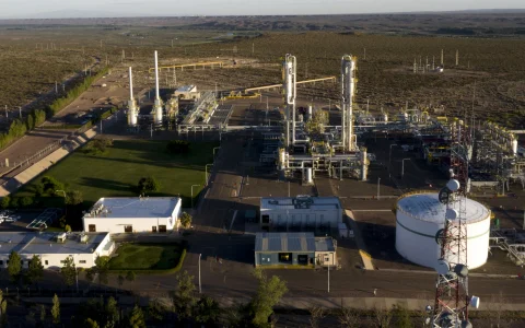 Por cada 200.000 barriles diarios adicionales de producción de crudo, se habilita del orden de 1 M de toneladas anuales de gas licuado de petróle