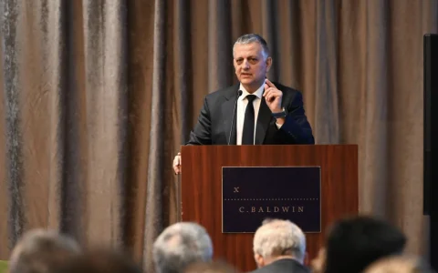 Dos años y medio después de haber asumido YPF, es uno de los ejecutivos de energía más citados de América Latina en los foros globales del sector.