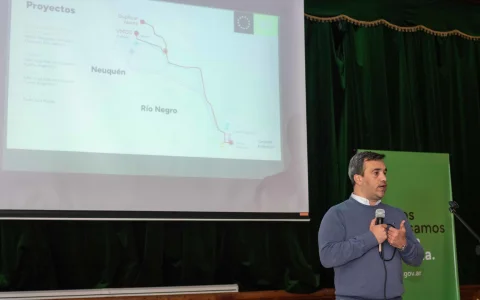 Mario Figueroa, de la Secretaría de Energía y Ambiente de la Provincia de Río Negro, presentó los principales proyectos energéticos