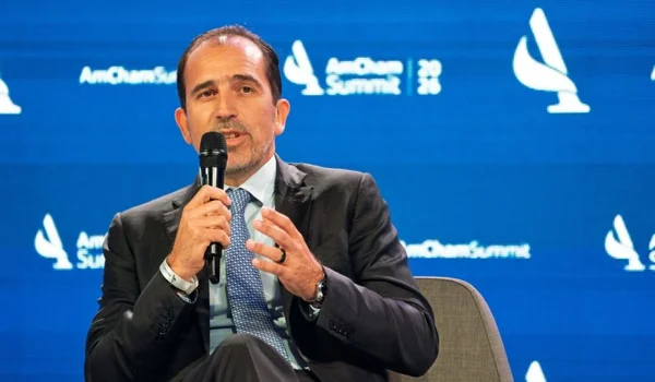 "Hay una agenda clara de desregulación", dijo Martín Genesio, de AES, sobre el sector eléctrico