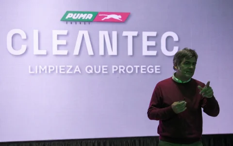 Lucas Smart, gerente de Marketing de Puma Energy Argentina, presenta Cleantec