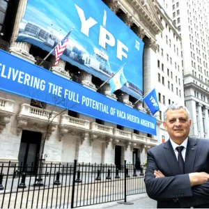 El capex se volvió más barato: S&P elevó la nota a YPF, Pampa Energía, TGS, YPF Luz y Genneia en la antesala del mayor ciclo inversor de Vaca Muerta
