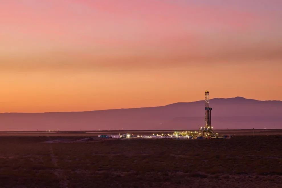 Vista también actualizó su visión de largo plazo y proyecta alcanzar una producción de 250.000 barriles equivalentes diarios hacia 2030.