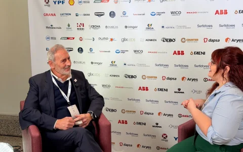 El director comercial de Dapsa Hugo David presentó las novedades de la empresa en la Cumbre de Estaciones de Servicio