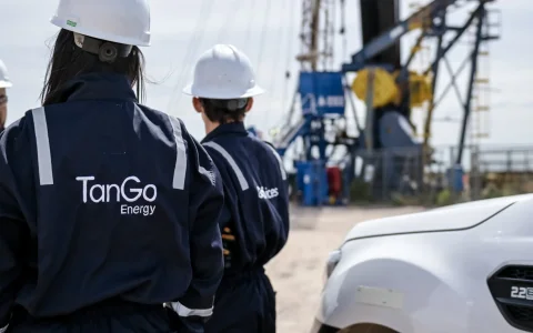 Según informó la compañía, Javier Agustín Basso y Diego Sebastián Trabucco transfirieron la totalidad de su tenencia accionaria a Tango Energy 