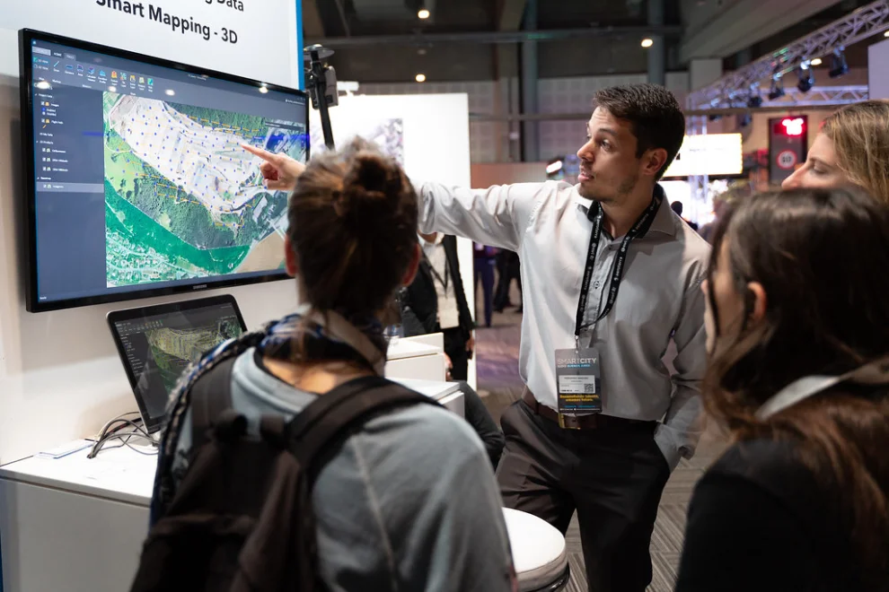 aeroterra argis gis sig esri