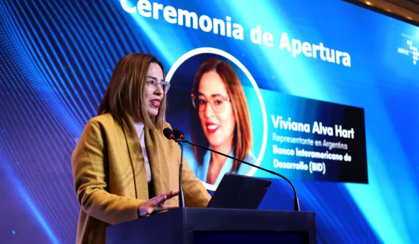 Viviana Hart, representante del Banco Interamericano de Desarrollo (BID) en Argentina