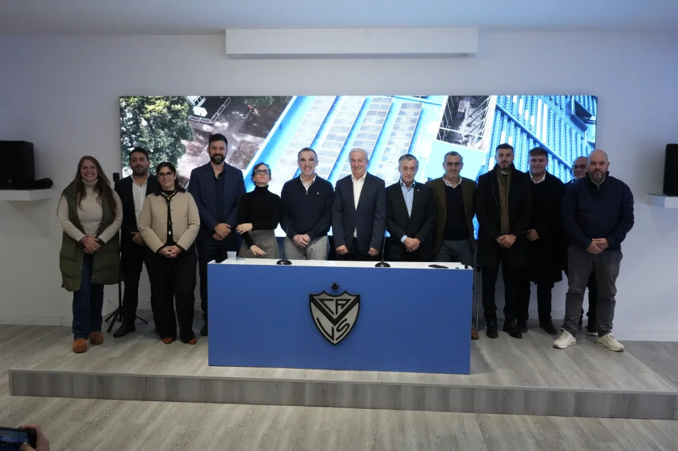 El proyecto incluyó la colocación de 210 paneles solares bifaciales de última generación sobre una superficie de 1.250 metros cuadrados.