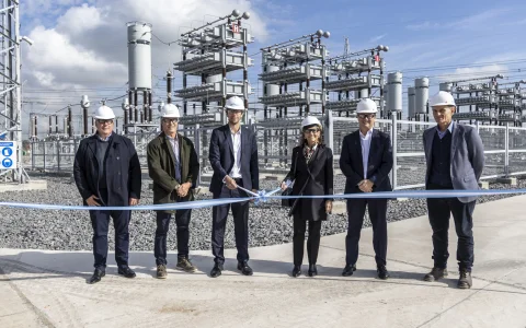 La inauguración de la obra contó con la participación de autoridades nacionales y de las empresas del sector eléctrico