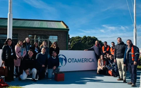 OTAMERICA le presentó a los referentes de las empresas alemanas el Proyecto Rosa Negra y les mostró el nuevo muelle y la playa de tanques