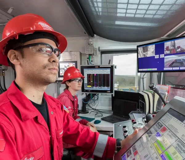 Halliburton firmó un acuerdo plurianual con Pampa Energía para sostener la transformación digital de sus operaciones no convencionales en Vaca Muerta