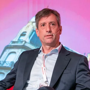 Southern Energy Sets August Pipeline Start as Argentina Nears First LNG Exports
