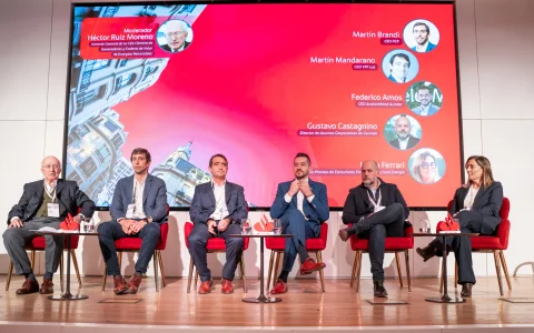 El panel de Energías Renovables reunió a los máximos referentes del sector en Argentina