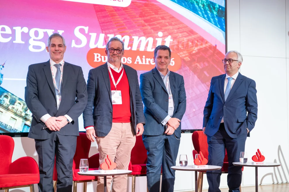 Mariano Bernardi, Pablo Rueda, Nicolás Eliaschev y Francisco Romano participaron del panel sobre el negocio energético frente al cambio regulatorio