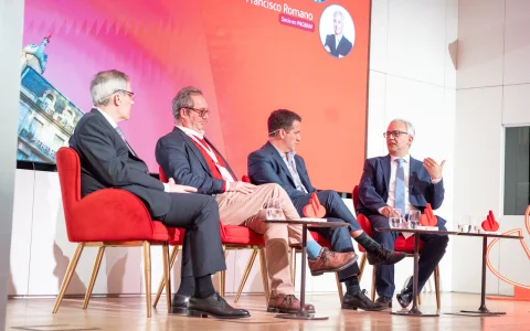 Mariano Bernardi, Pablo Rueda, Nicolás Eliaschev y Francisco Romano participaron del panel sobre el negocio energético frente al cambio regulatorio