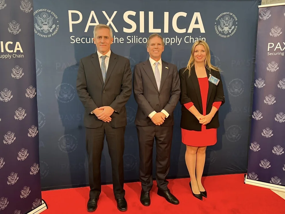 Argentina will join Pax Silica, the coalition launched by the United States in December 2025 to secure artificial intelligence (AI) supply chains.