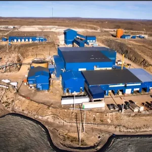 McEwen recibe u$s 49,4 millones en dividendos por su operación en Santa Cruz y consolida su capitalización para desarrollar Los Azules en San Juan