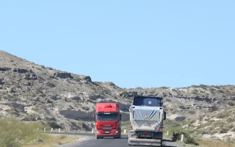 La arena, el insumo de mayor volumen utilizado en la fractura hidráulica, que llega desde Entre Ríos por rutas nacionales