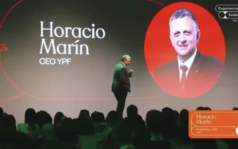 El CEO de YPF repasó sus orígenes, cómo llegó a conducir la petrolera más grande de la Argentina a los 63 años y cuál es el método decisor