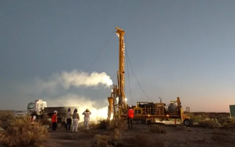 La superficie pedida suma casi 80.000 hectáreas, por encima de las casi 60.000 hectáreas que pidió Integra Tierras Raras, del holding Integra Capital 