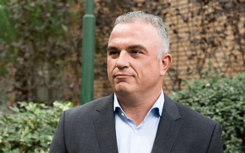 En esta entrevista realizada en el Hotel Alvear de Buenos Aires, Meding abrió los números del fondeo para Los Azules